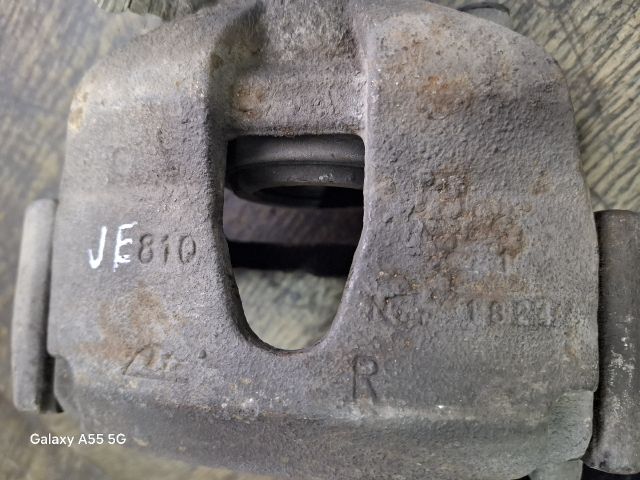 bontott HONDA ACCORD Jobb első Féknyereg Munkahengerrel