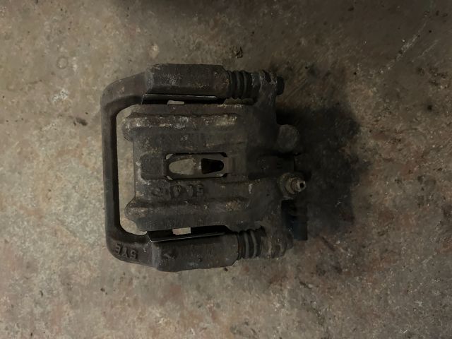 bontott HONDA ACCORD Jobb hátsó Féknyereg Munkahengerrel