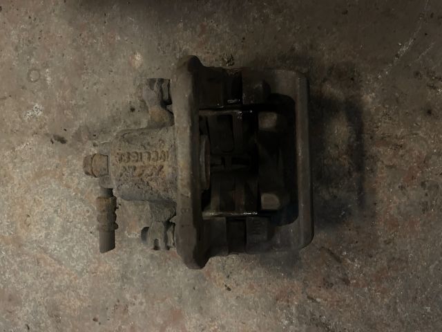 bontott HONDA ACCORD Jobb hátsó Féknyereg Munkahengerrel