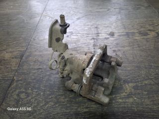 bontott HONDA ACCORD Jobb hátsó Féknyereg Munkahengerrel