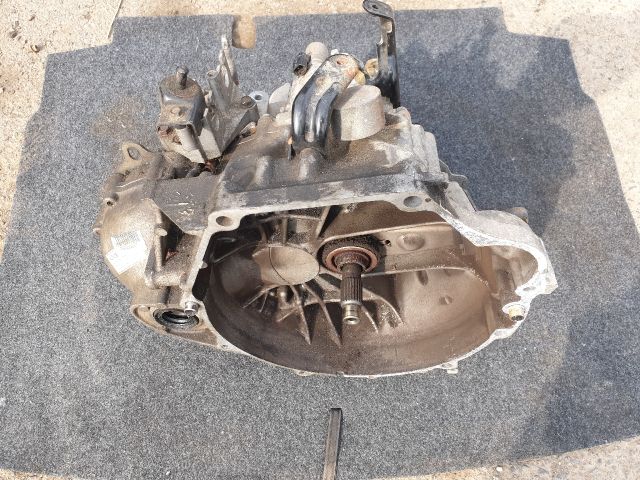 bontott HONDA ACCORD Váltó (Mechanikus)