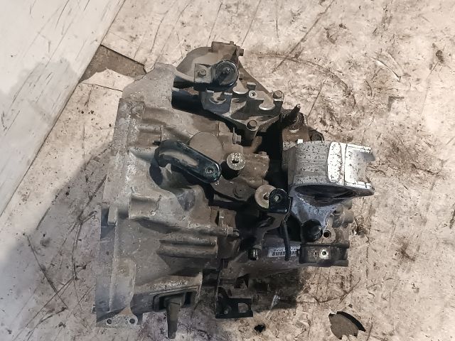 bontott HONDA ACCORD Váltó (Mechanikus)