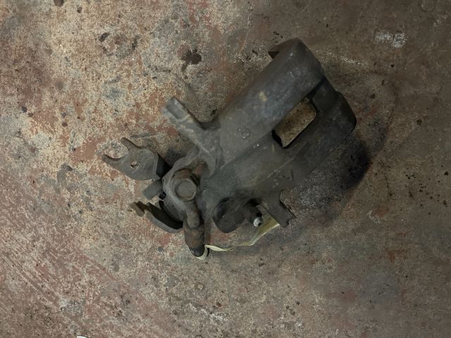 bontott HONDA ACCORD Bal hátsó Féknyereg Munkahengerrel