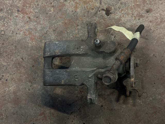 bontott HONDA ACCORD Bal hátsó Féknyereg Munkahengerrel