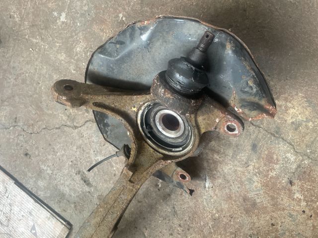 bontott HONDA ACCORD Jobb első Csonkállvány Kerékaggyal