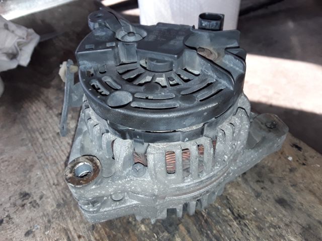 bontott HONDA ACCORD Generátor