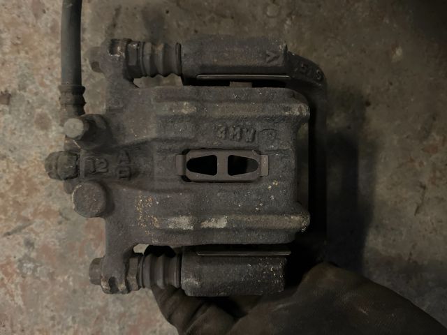 bontott HONDA ACCORD Jobb hátsó Féknyereg Munkahengerrel