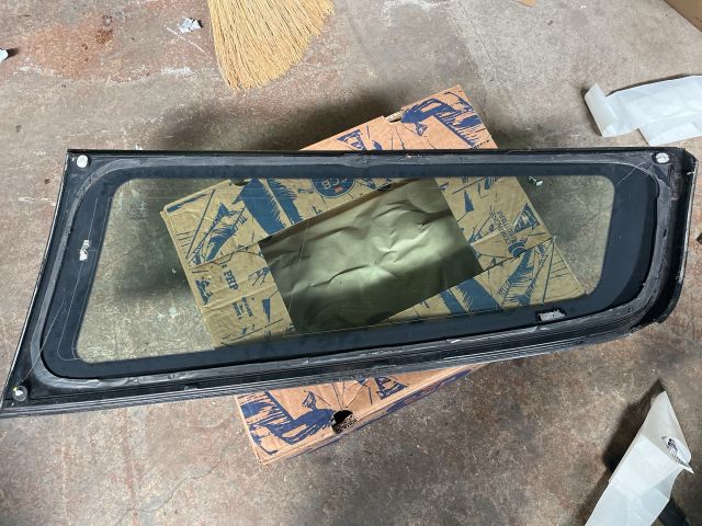 bontott HONDA ACCORD Bal C Oszlop Oldalablak Üveg