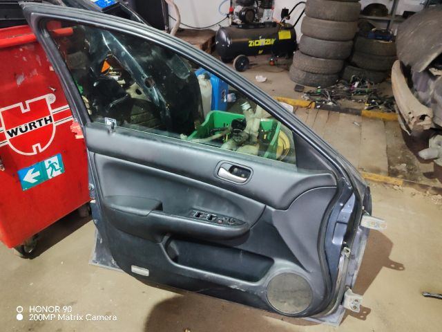 bontott HONDA ACCORD Bal első Ajtó (Részeivel)