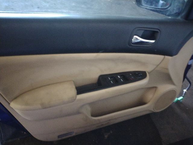 bontott HONDA ACCORD Bal első Ajtó (Részeivel)