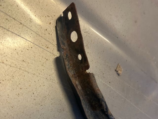 bontott HONDA ACCORD Bal Fényszóró Tartó