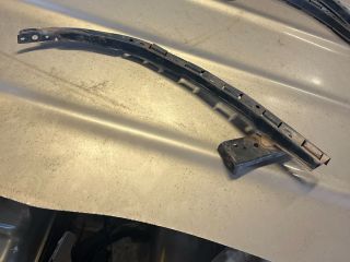 bontott HONDA ACCORD Bal Fényszóró Tartó