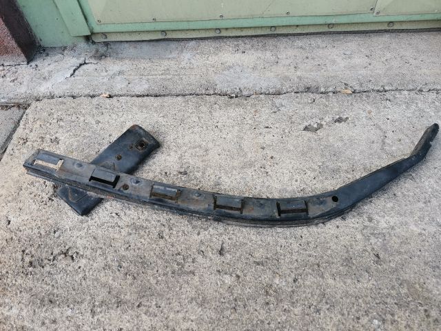 bontott HONDA ACCORD Bal Fényszóró Tartó