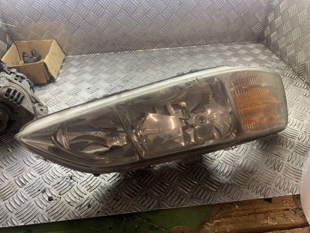 bontott HONDA ACCORD Bal Fényszóró