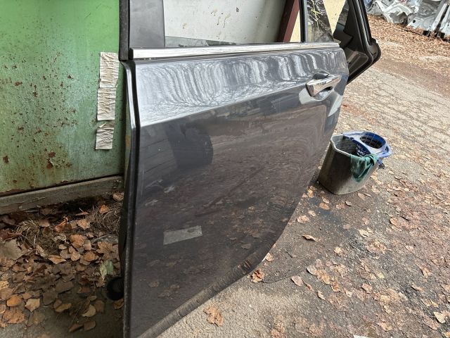 bontott HONDA ACCORD Bal hátsó Ajtó (Részeivel)