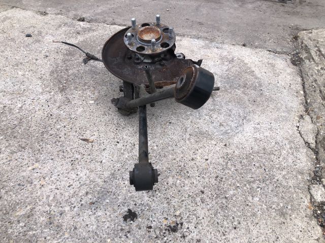 bontott HONDA ACCORD Bal hátsó Csonkállvány Kerékaggyal