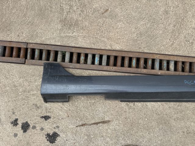 bontott HONDA ACCORD Bal Küszöb