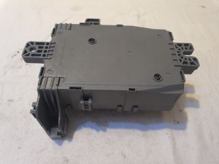 bontott HONDA ACCORD Biztosítéktábla Utastér