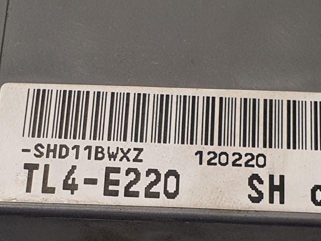 bontott HONDA ACCORD Biztosítéktábla Utastér