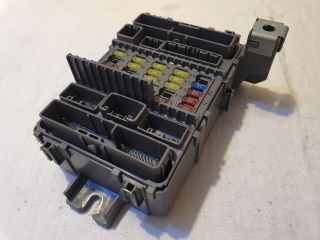 bontott HONDA ACCORD Biztosítéktábla Utastér