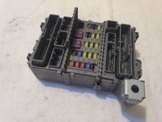 bontott HONDA ACCORD Biztosítéktábla Utastér