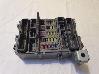 bontott HONDA ACCORD Biztosítéktábla Utastér