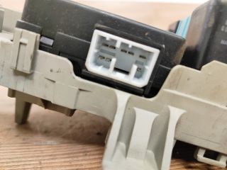 bontott HONDA ACCORD Biztosítéktábla Utastér