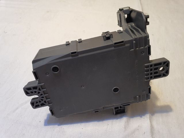 bontott HONDA ACCORD Biztosítéktábla Utastér