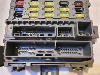 bontott HONDA ACCORD Biztosítéktábla Utastér