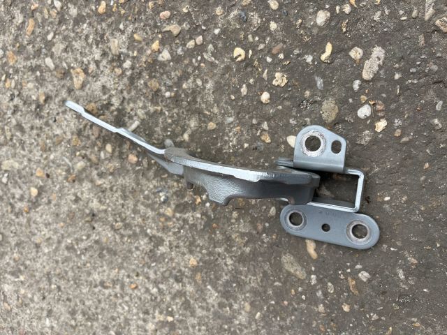 bontott HONDA ACCORD Csomagtérajtó Jobb Zsanér