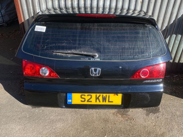 bontott HONDA ACCORD Csomagtérajtó (Részeivel)