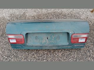 bontott HONDA ACCORD Csomagtérajtó (Részeivel)