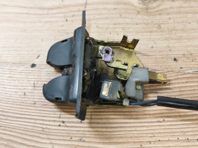 bontott HONDA ACCORD Csomagtérajtó Zárszerkezet