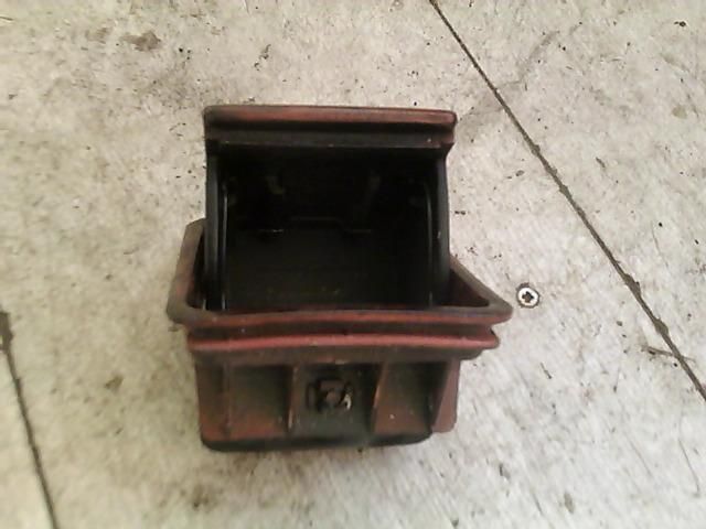 bontott HONDA ACCORD Első Hamutartó