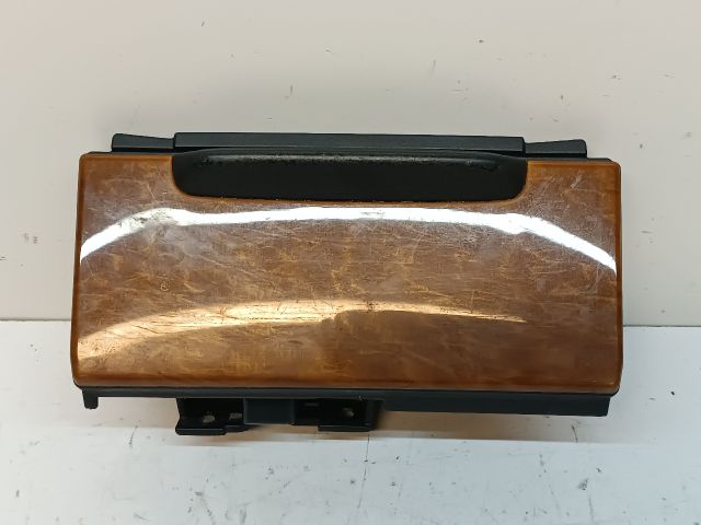 bontott HONDA ACCORD Első Hamutartó