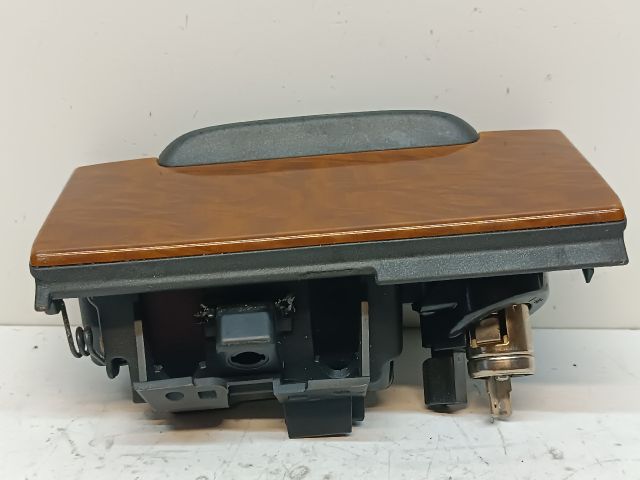 bontott HONDA ACCORD Első Hamutartó