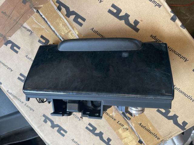 bontott HONDA ACCORD Első Hamutartó