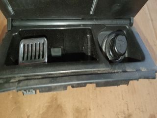 bontott HONDA ACCORD Első Hamutartó