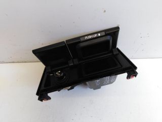 bontott HONDA ACCORD Első Hamutartó