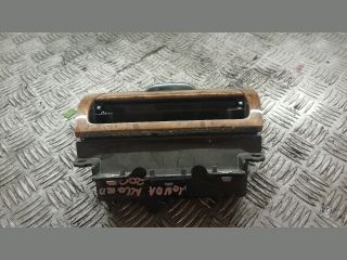 bontott HONDA ACCORD Első Hamutartó