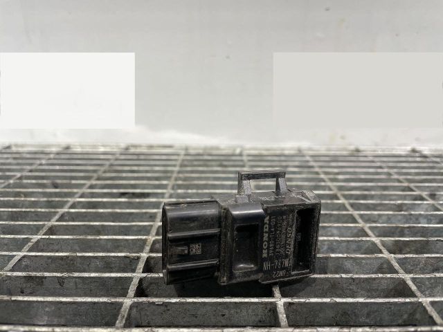 bontott HONDA ACCORD Hátsó Tolatóradar Fej