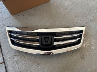 bontott HONDA ACCORD Hűtőrács