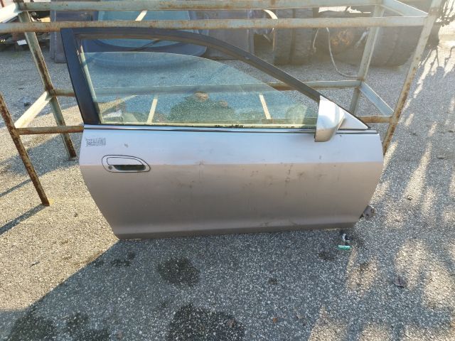 bontott HONDA ACCORD Jobb első Ajtó (Részeivel)