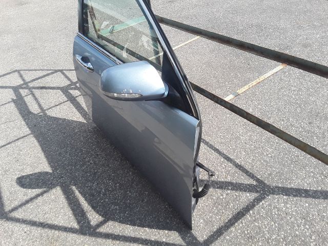 bontott HONDA ACCORD Jobb első Ajtó (Részeivel)