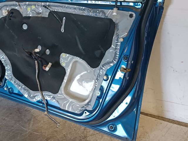 bontott HONDA ACCORD Jobb első Ajtó (Részeivel)