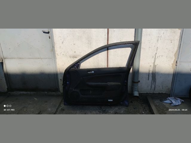 bontott HONDA ACCORD Jobb első Ajtó (Üres lemez)