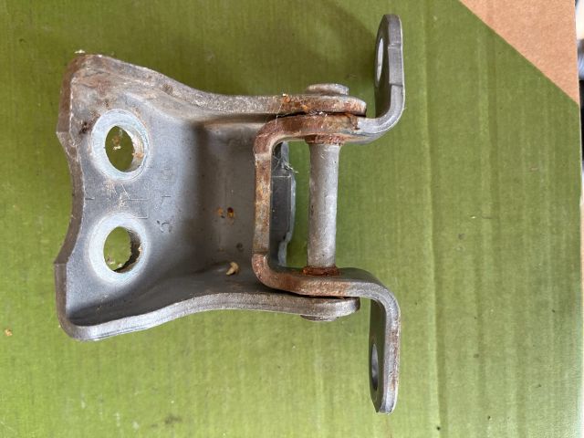 bontott HONDA ACCORD Jobb első Alsó Zsanér