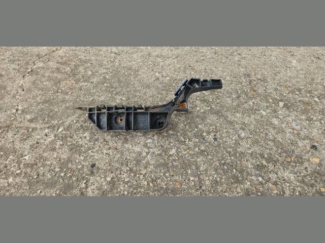 bontott HONDA ACCORD Jobb első Lökhárító Tartó (Műanyag)