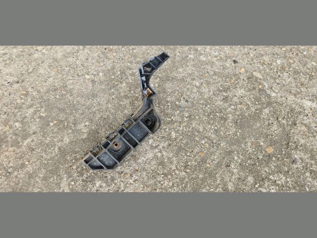 bontott HONDA ACCORD Jobb első Lökhárító Tartó (Műanyag)