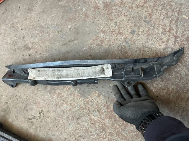 bontott HONDA ACCORD Jobb első Sárvédő Zajszigetelés